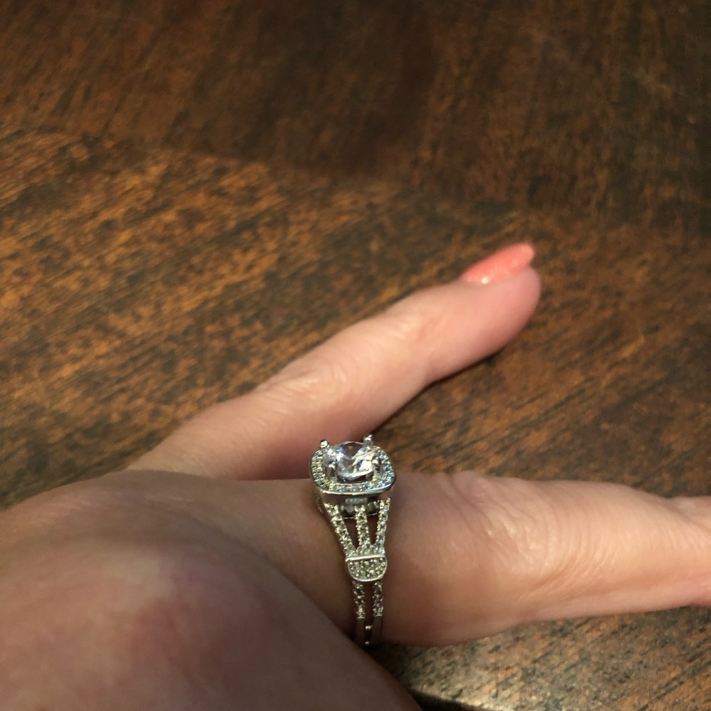Ring - Picture 2 of 2